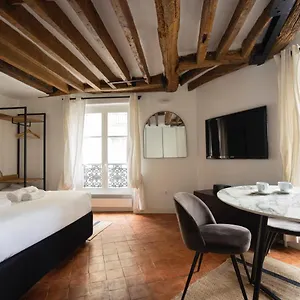 Conde Chic Studio Paris
